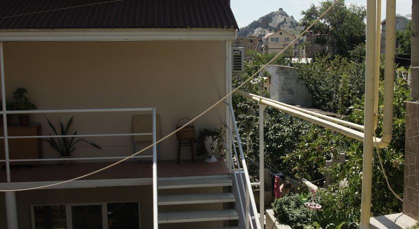 Гостиница Зима-Лето у Ирины Судак