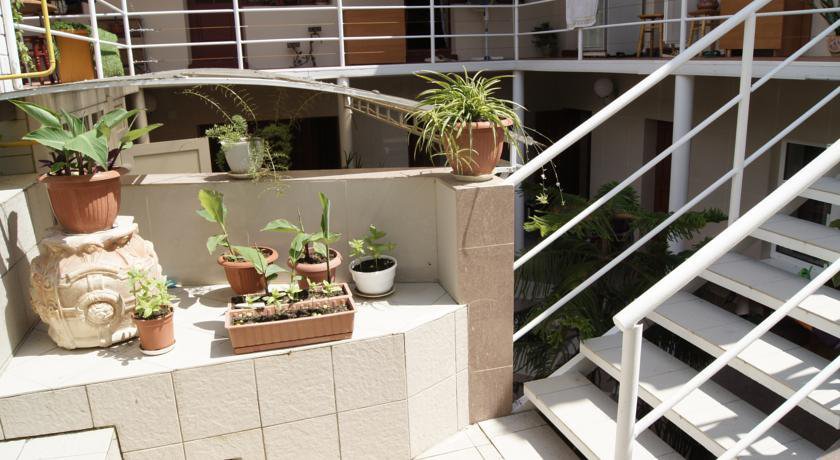 Гостиница Зима-Лето у Ирины Судак