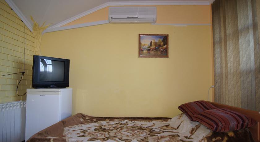 Гостиница Зима-Лето у Ирины Судак