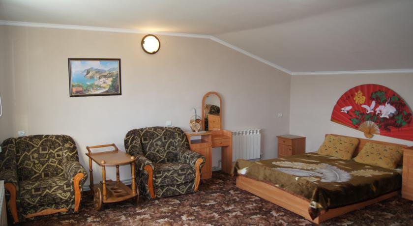 Гостиница Зима-Лето у Ирины Судак